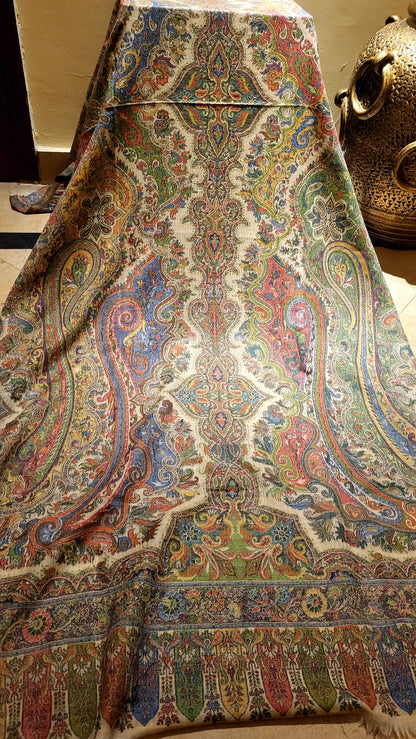 Beige and more : persian kanni shawl