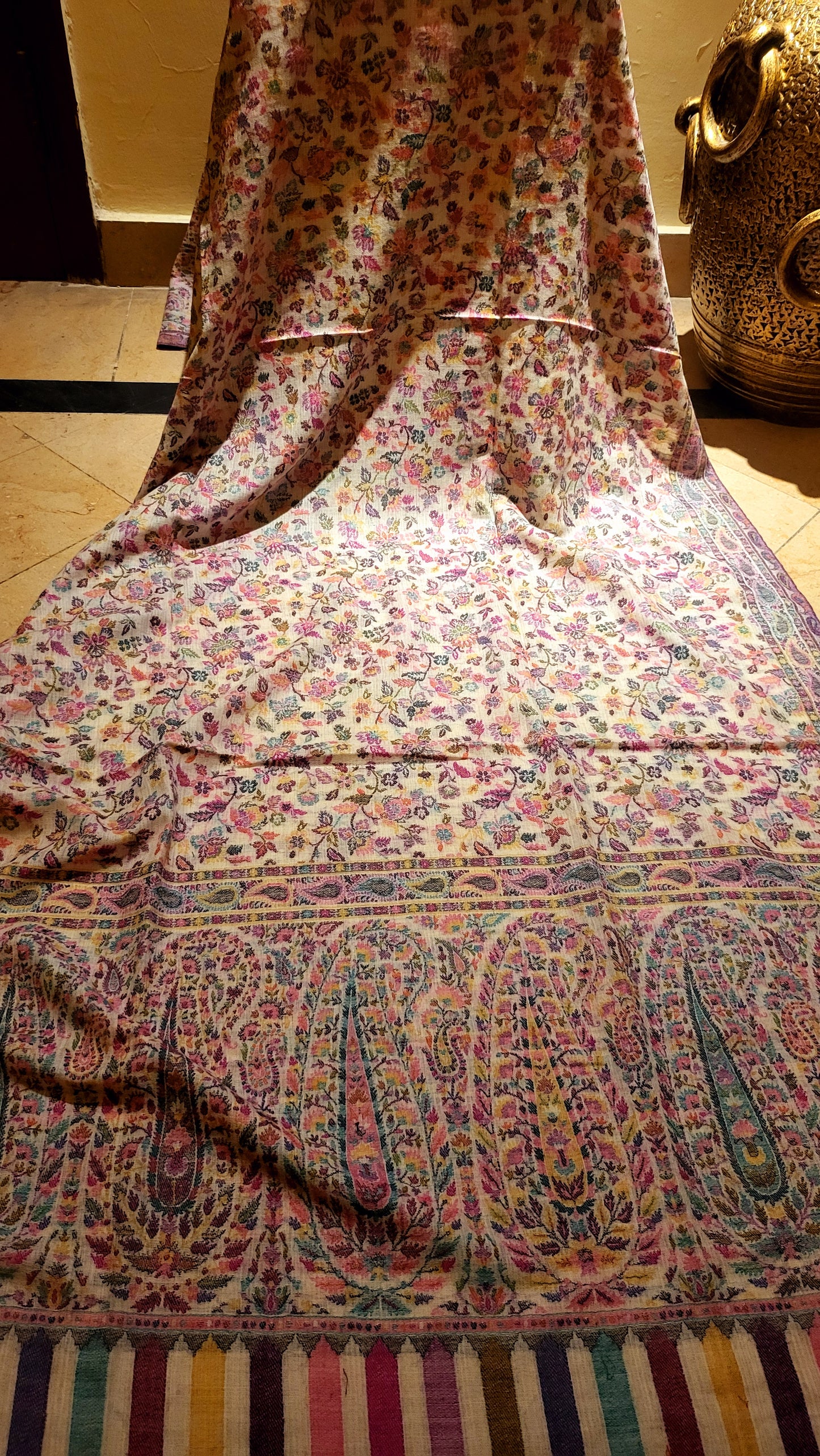 Pinky beige : persian kanni shawl