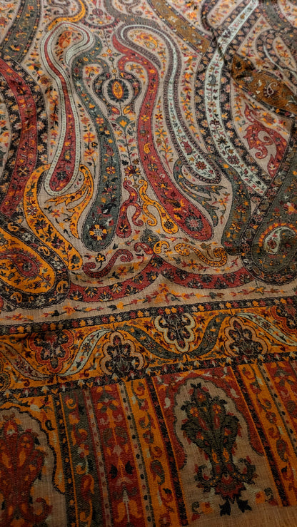 Persian kanni : shawl