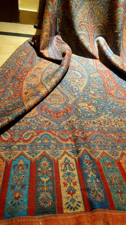 Reversible kanni : shawl