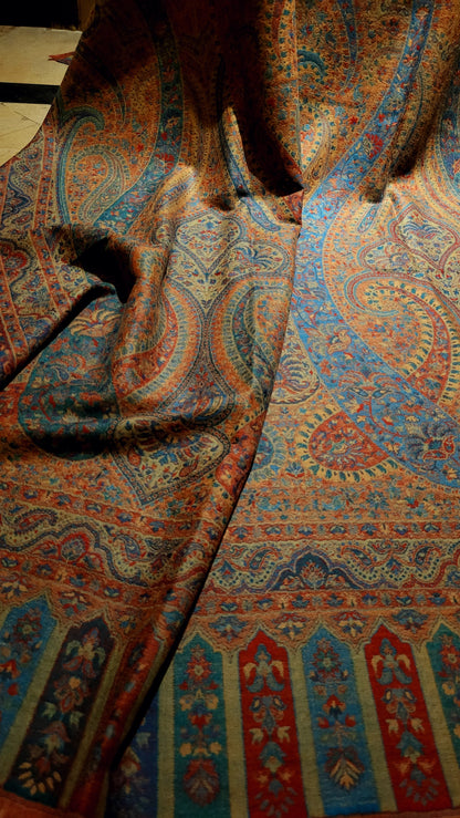 Reversible kanni : shawl