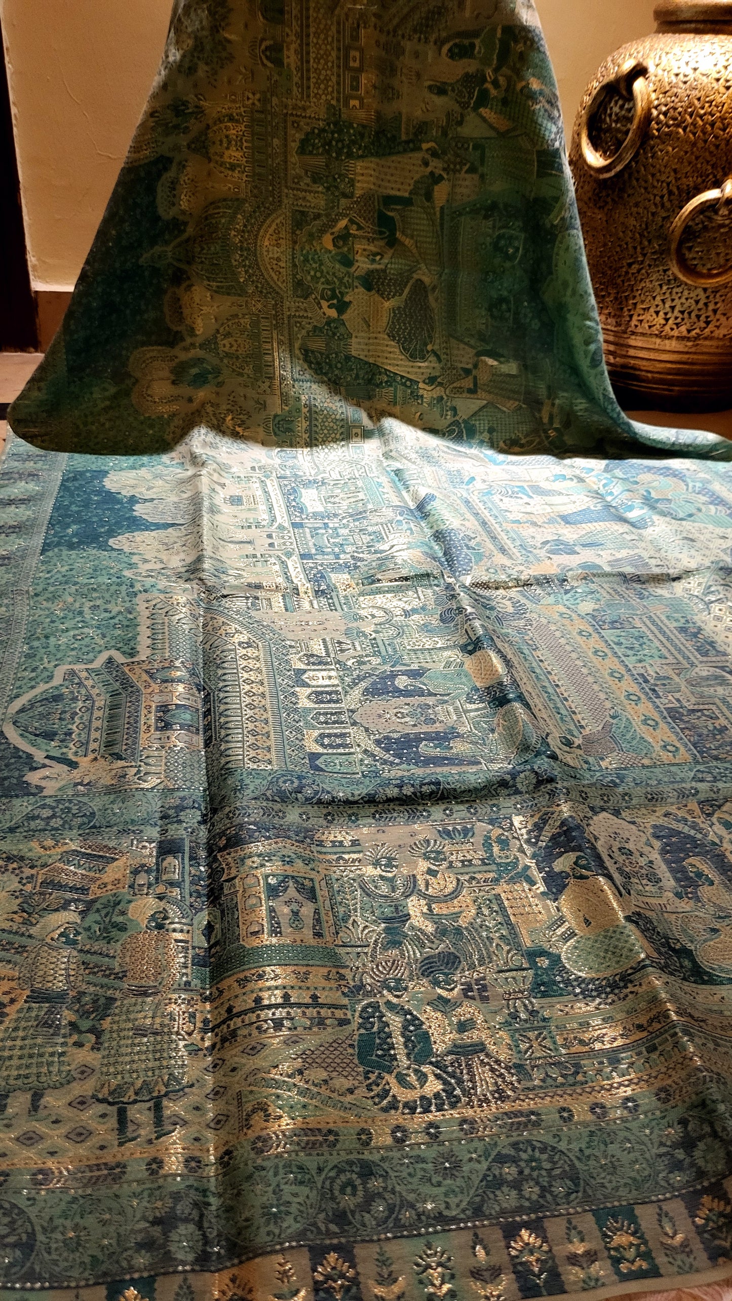 Darbari moonlight kanni : shawl