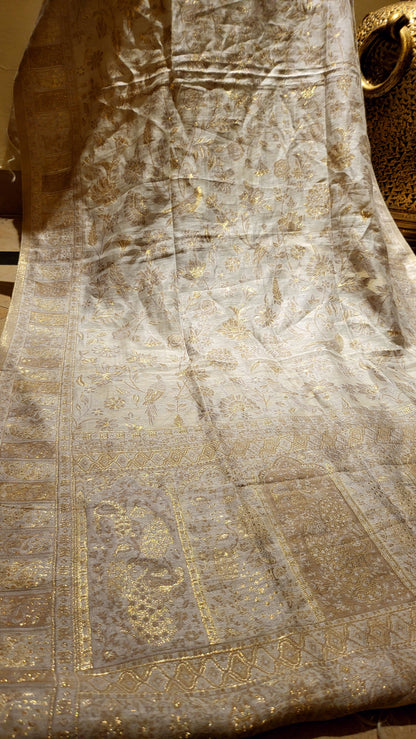 Mini shawl : silk shawl