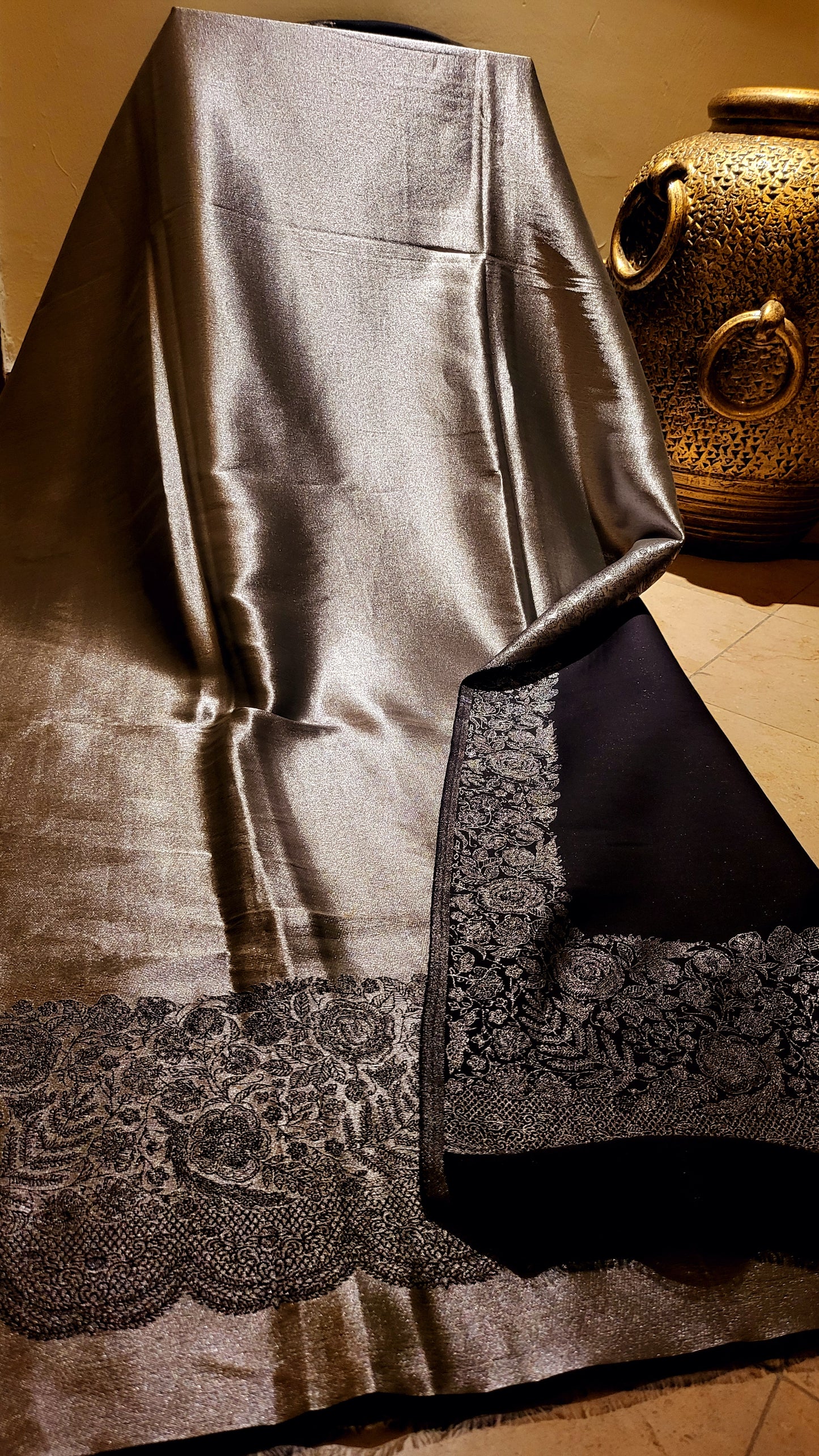 Black and silver : Moonlight shawl