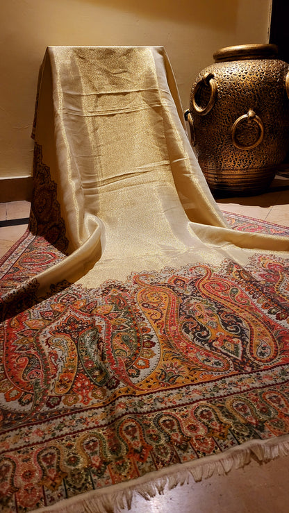 Offwhite Gandhara : Moonlight kanni shawl