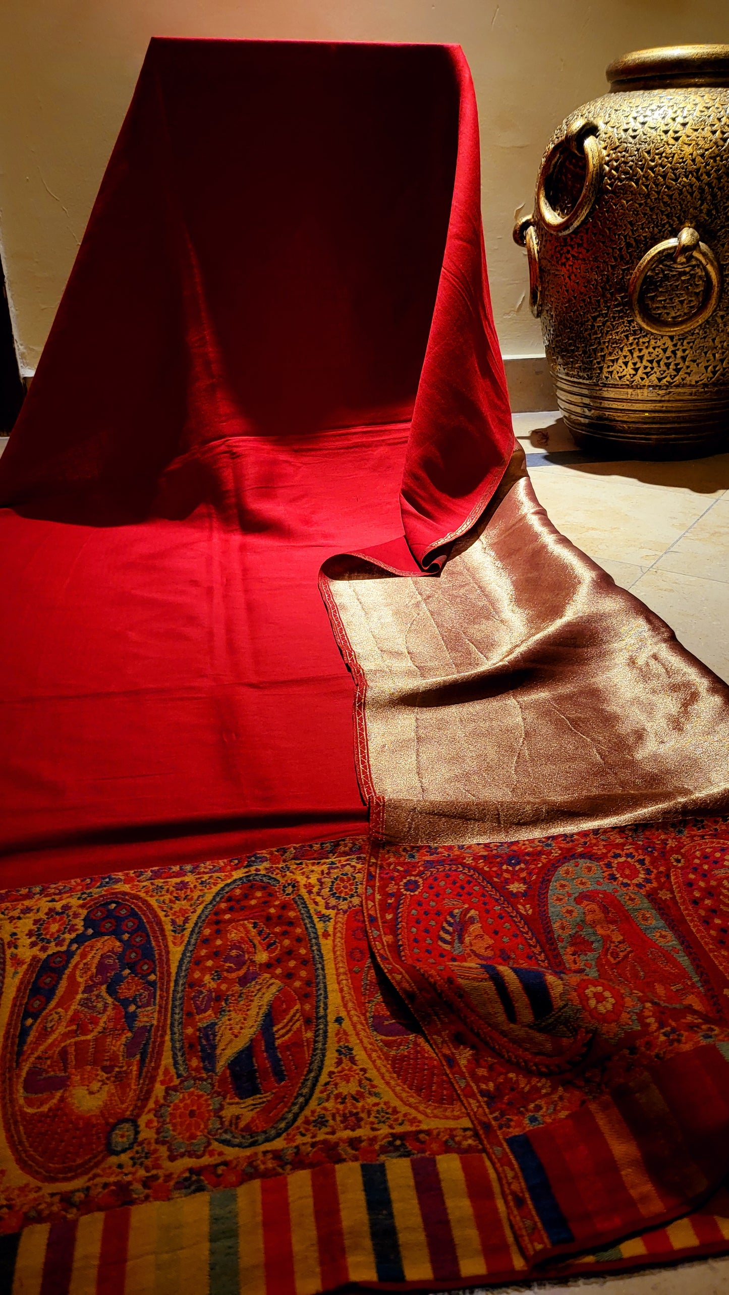Reversible moonlight : kanni shawl