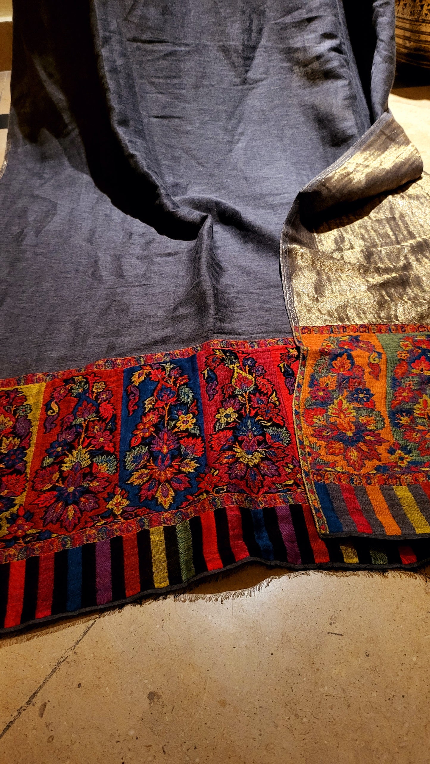 Reversible moonlight : kanni shawl