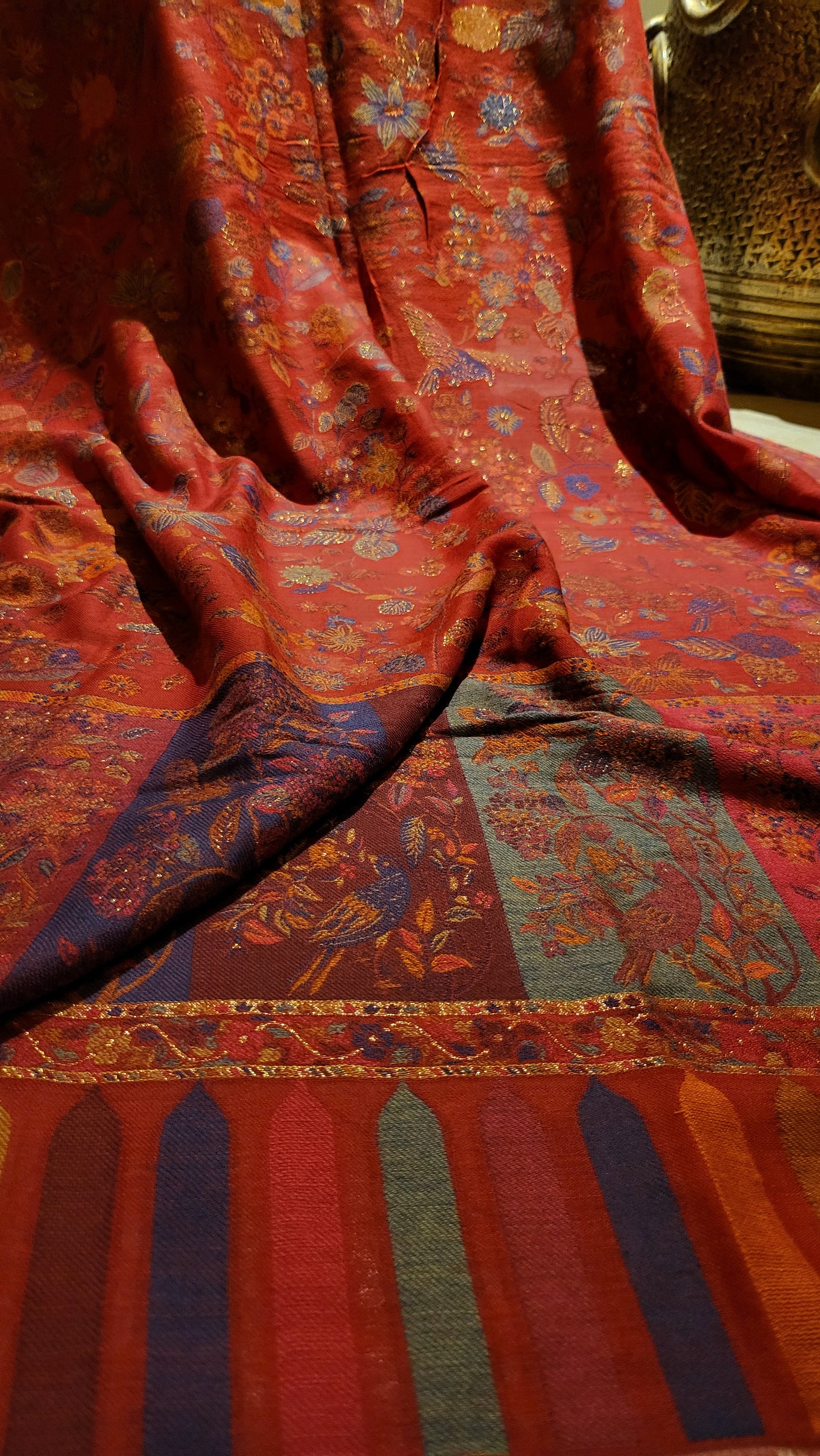 Red Toosh kanni : shawl