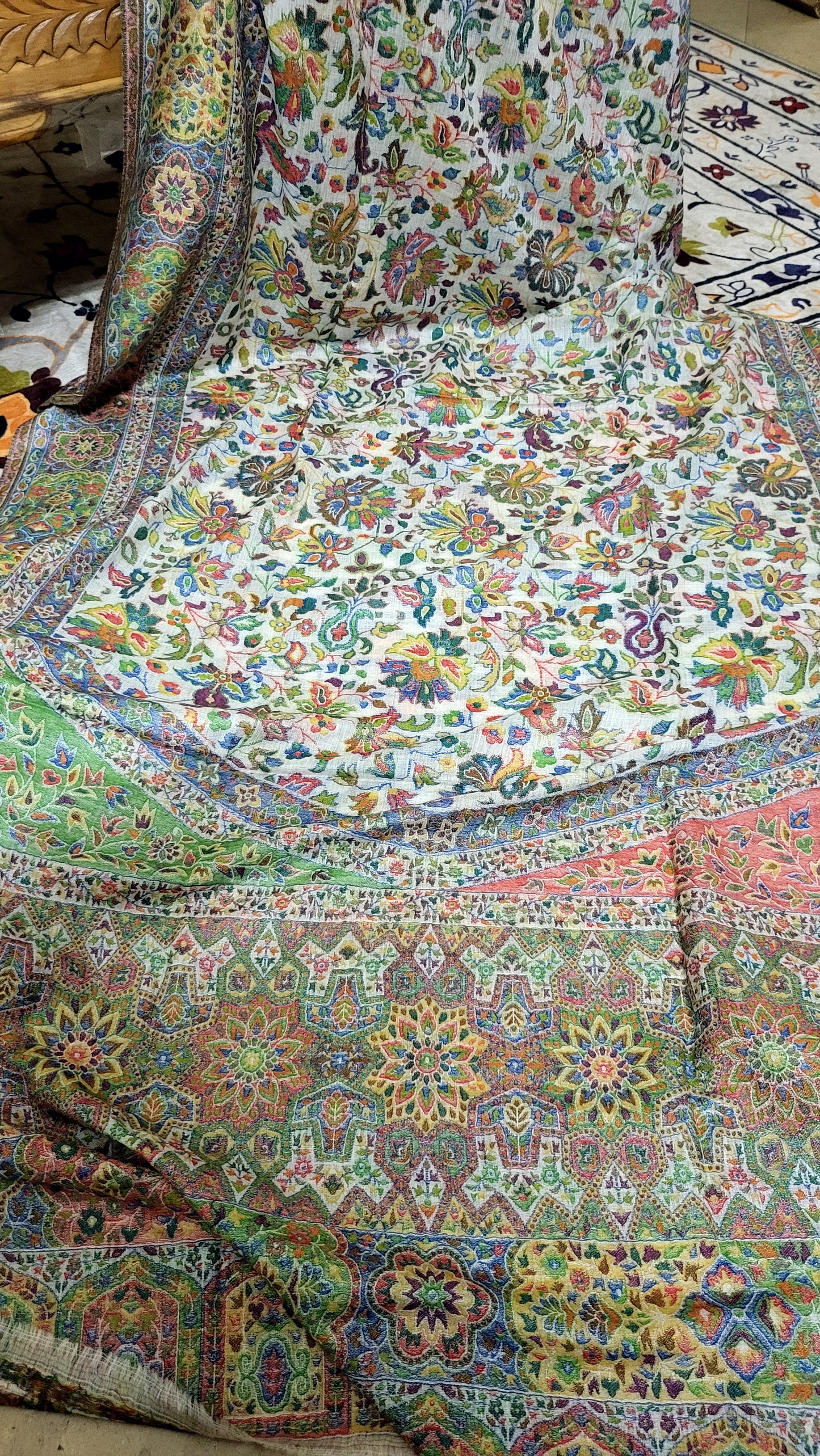 Persian kaani : shawl