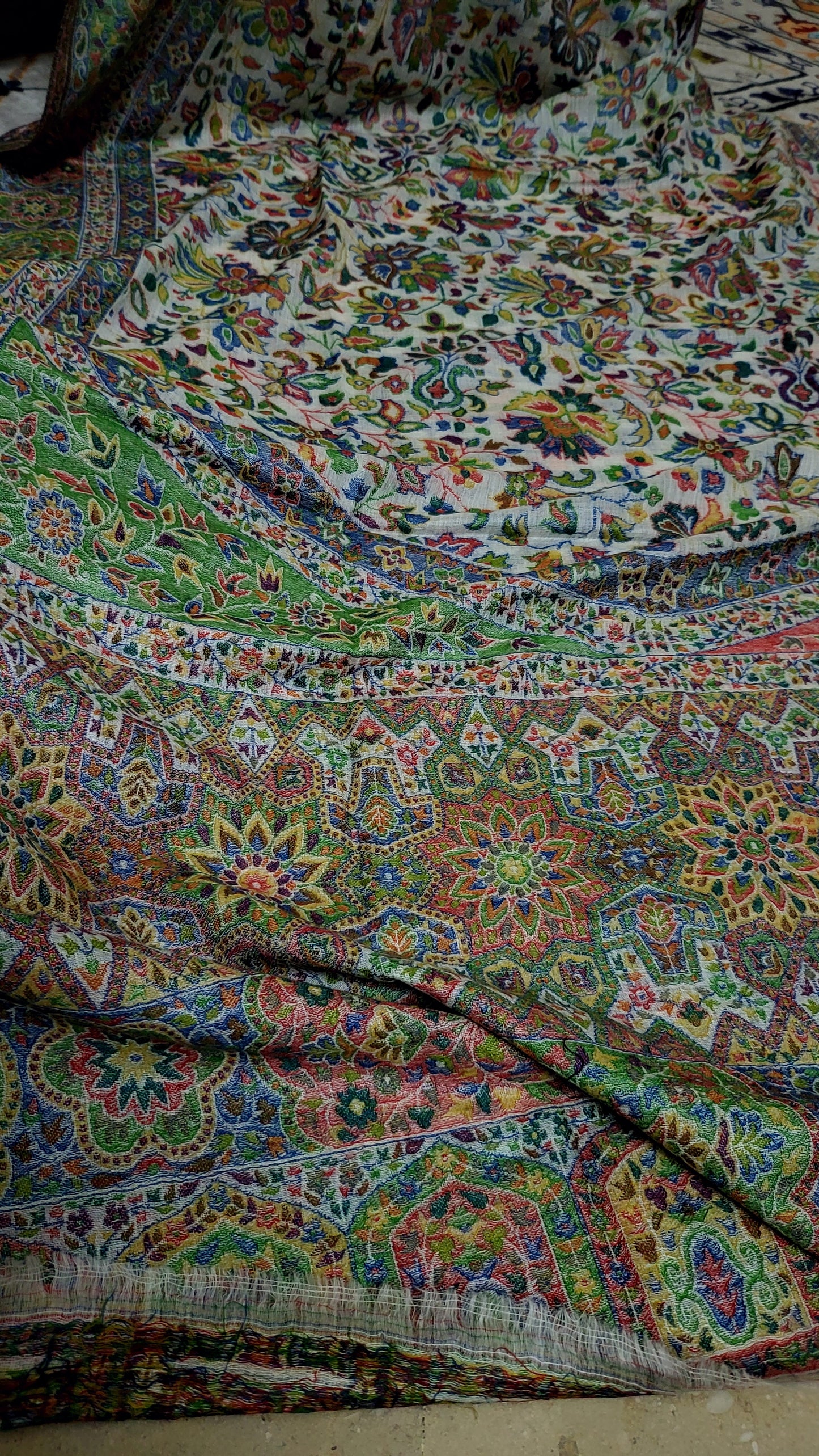 Persian kaani : shawl