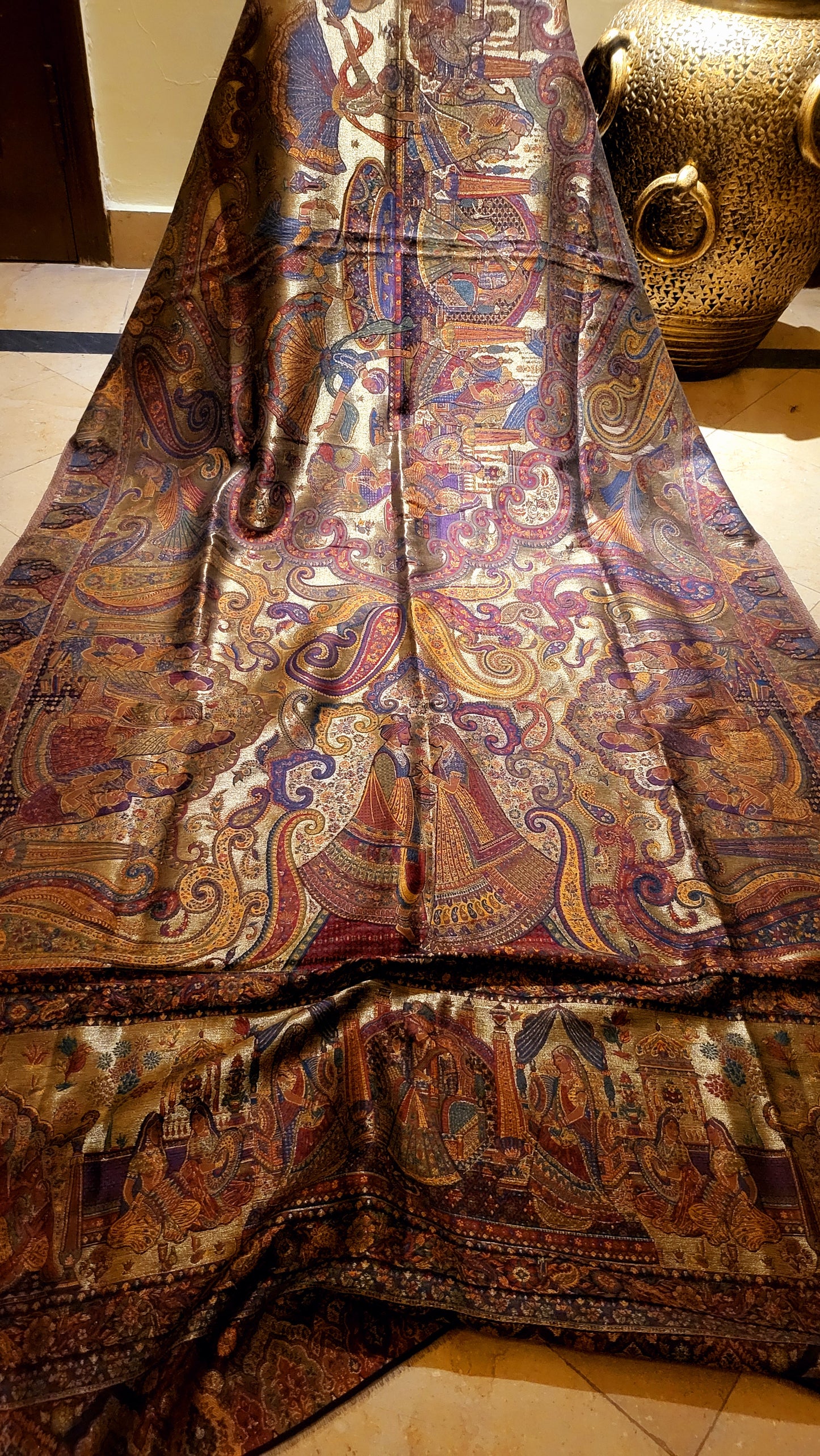 Laila's silky moonlight : kaani shawl