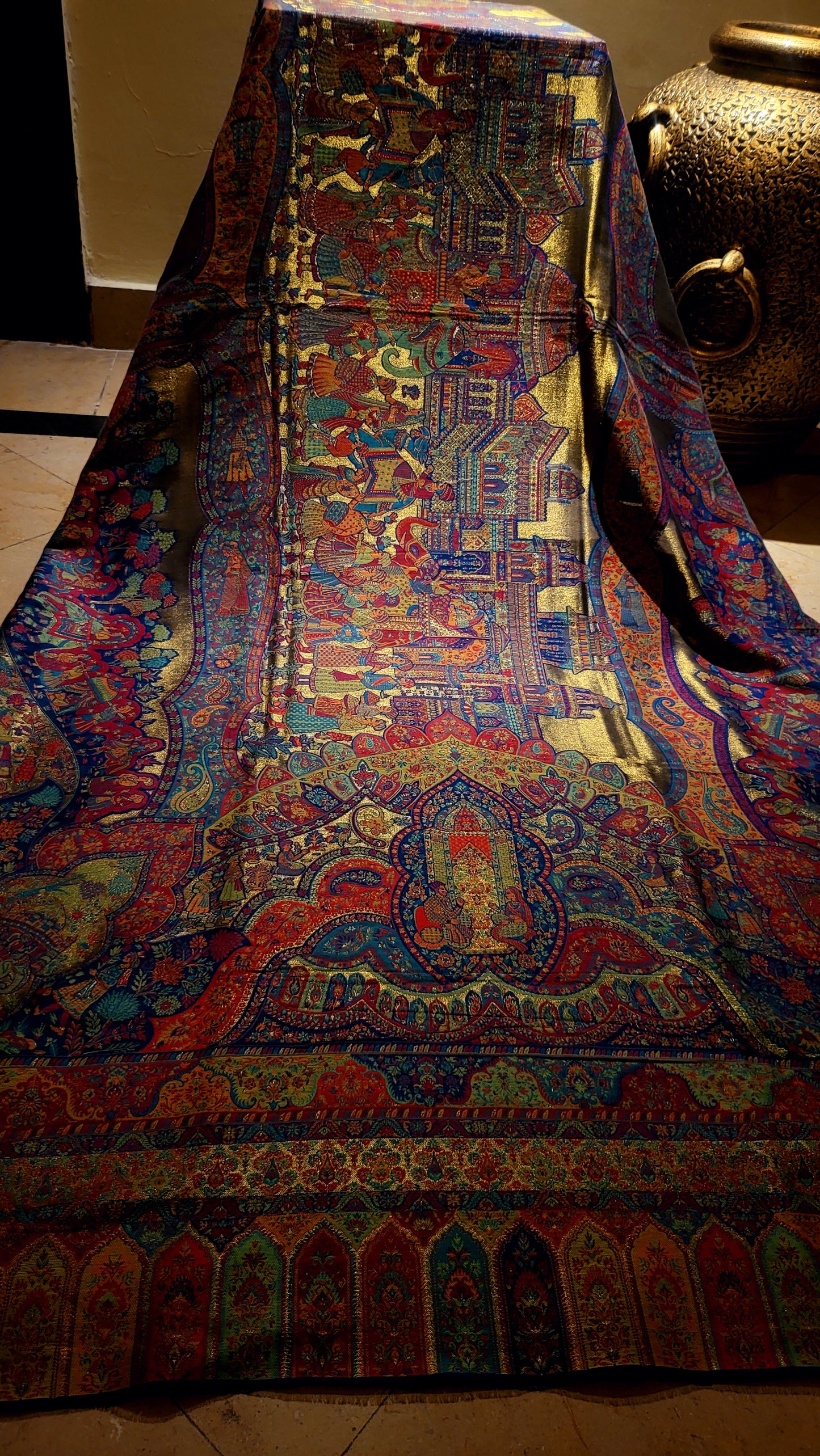 Darbari mughal kaani : Toosh shawl