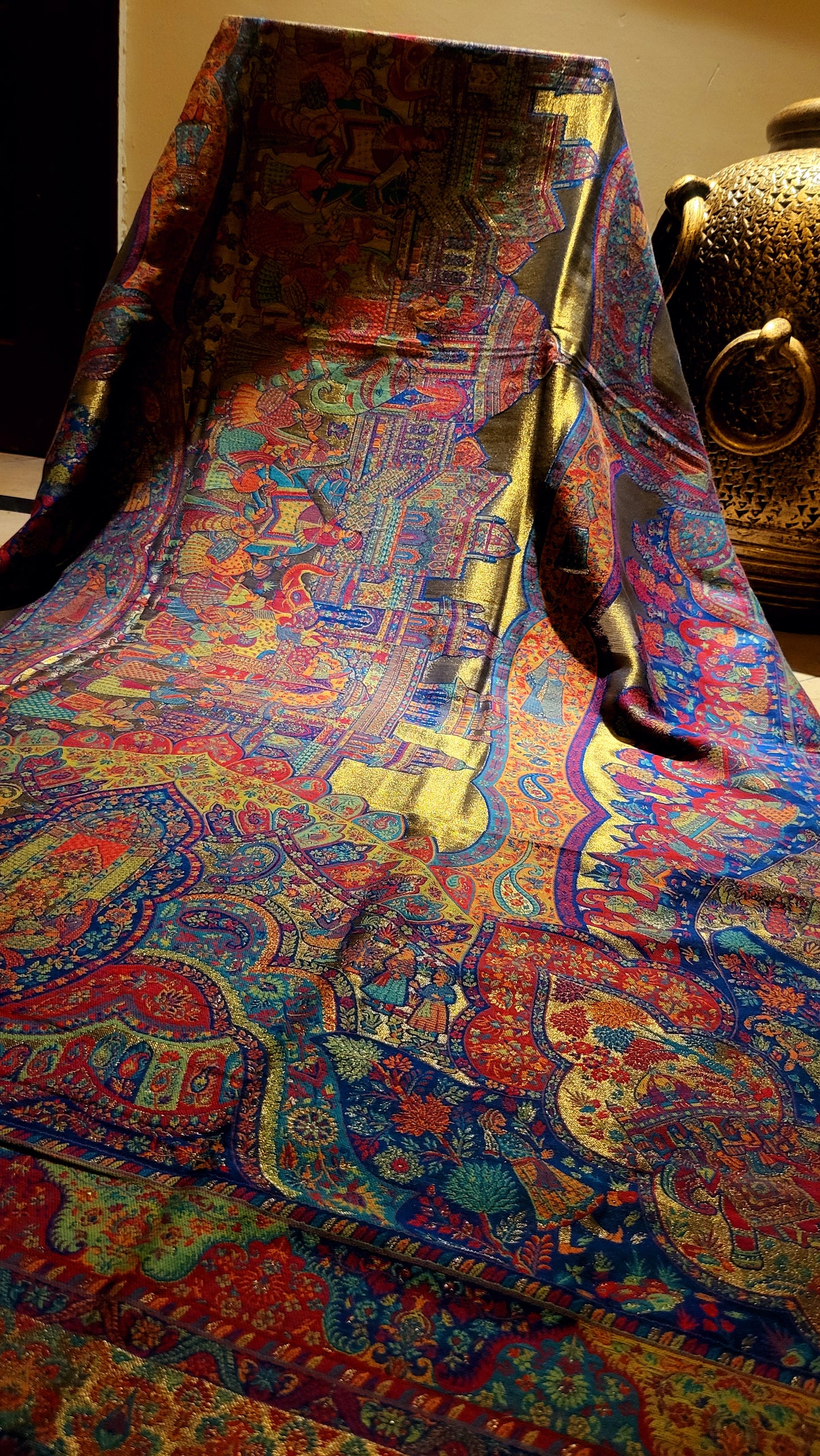 Darbari mughal kaani : Toosh shawl