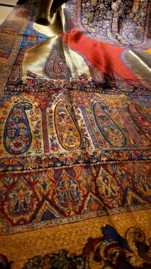 Silky moonlight : Pashmina kaani shawl