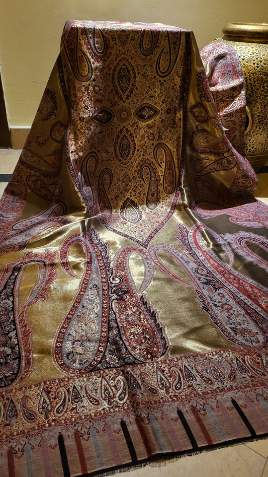 Jodha akbar : Reversible kaani shawl