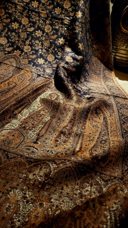 Reversible gandhara : Moonlight kaani shawl