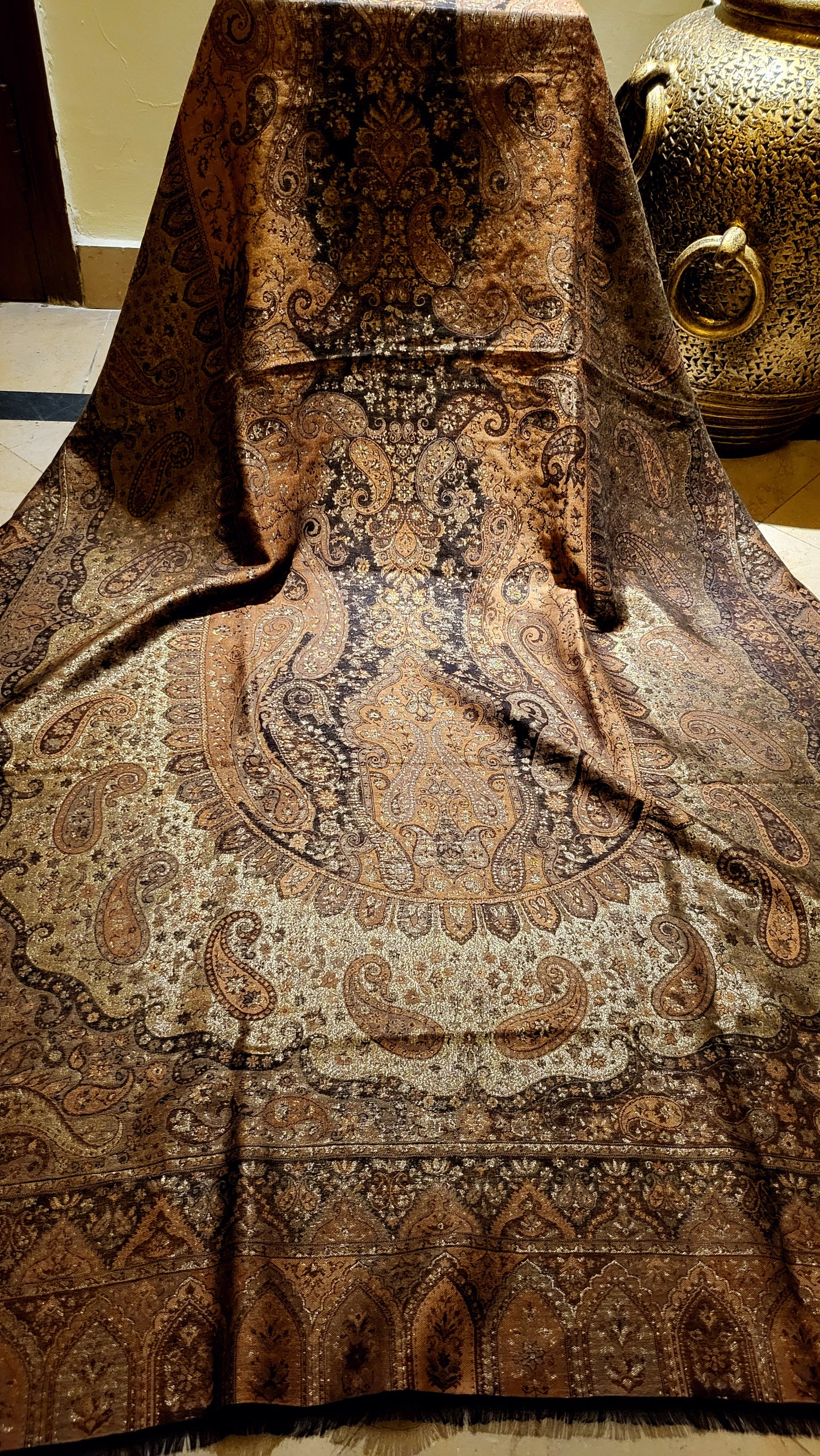 Reversible gandhara : kaani shawl