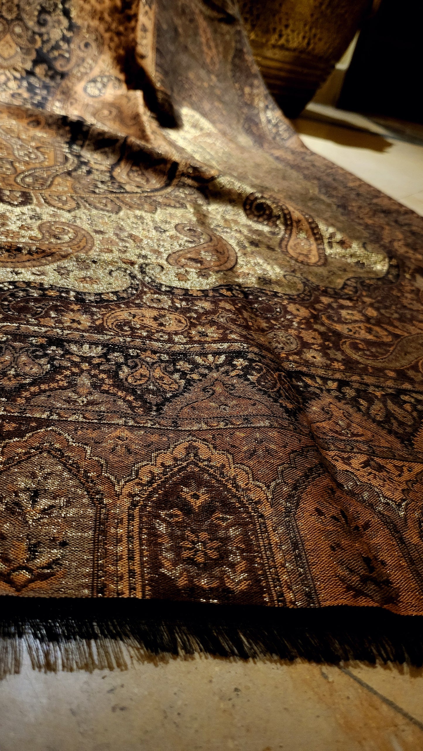 Reversible gandhara : kaani shawl