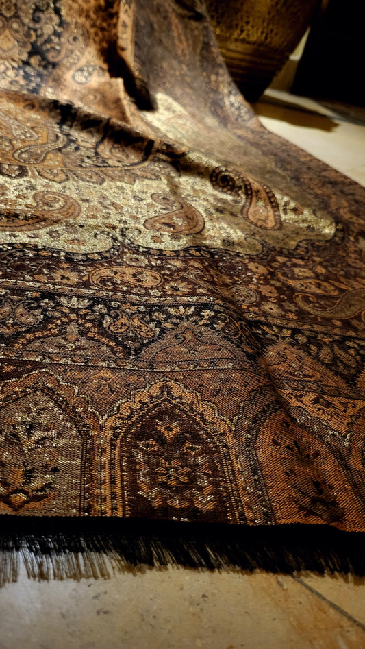 Reversible gandhara : kaani shawl