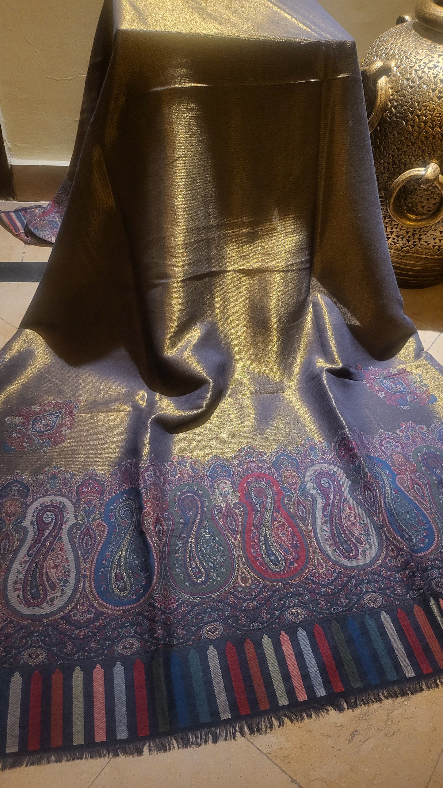 Border moonlight : kaani shawl