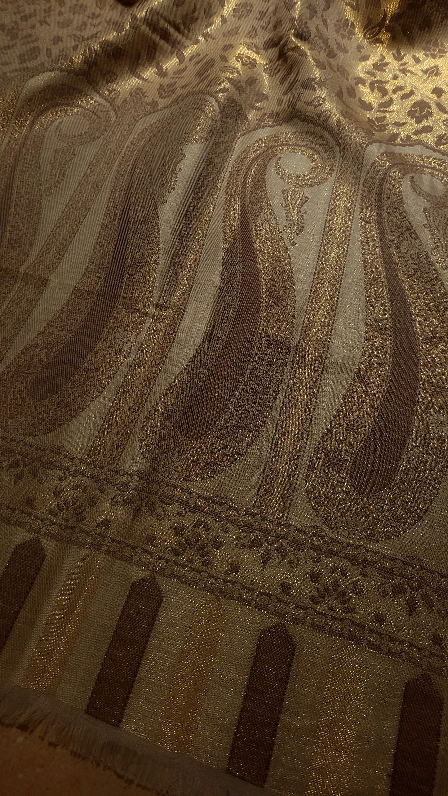 Neutral kaani : Moonlight shawl