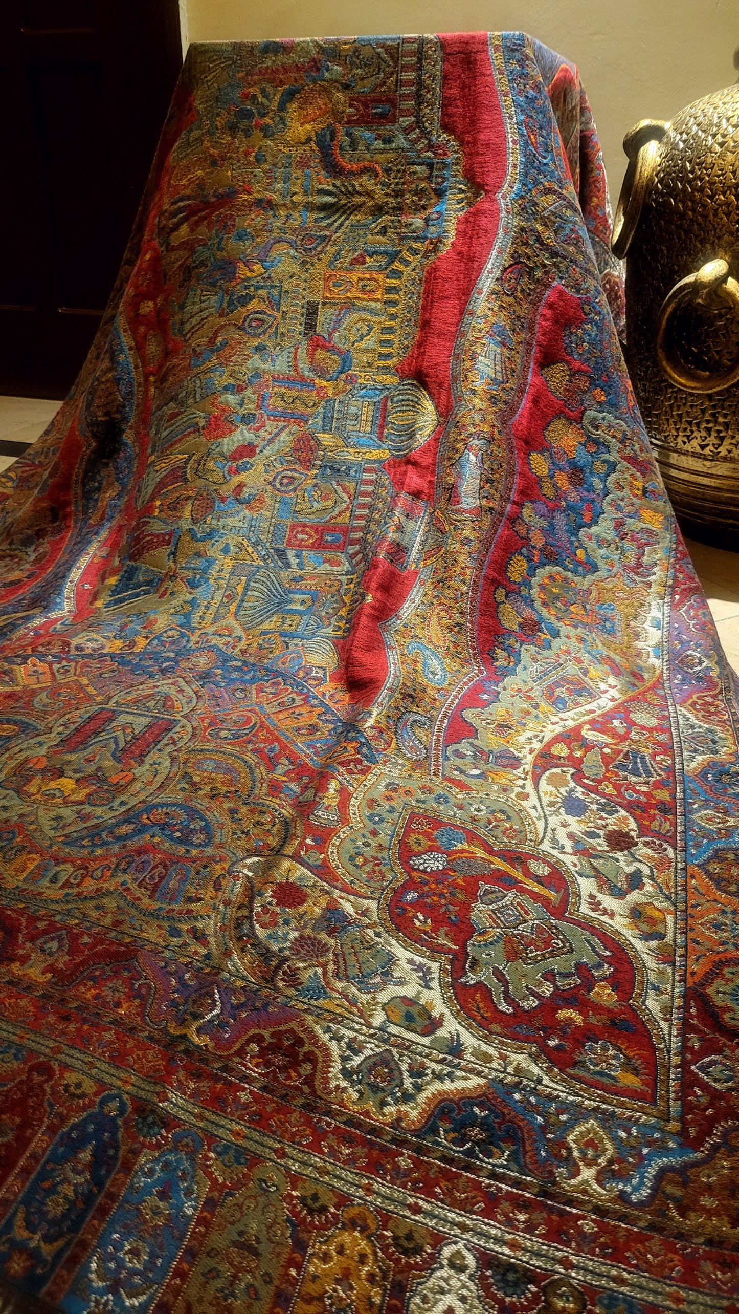 Royal Moonlight kaani : shawl