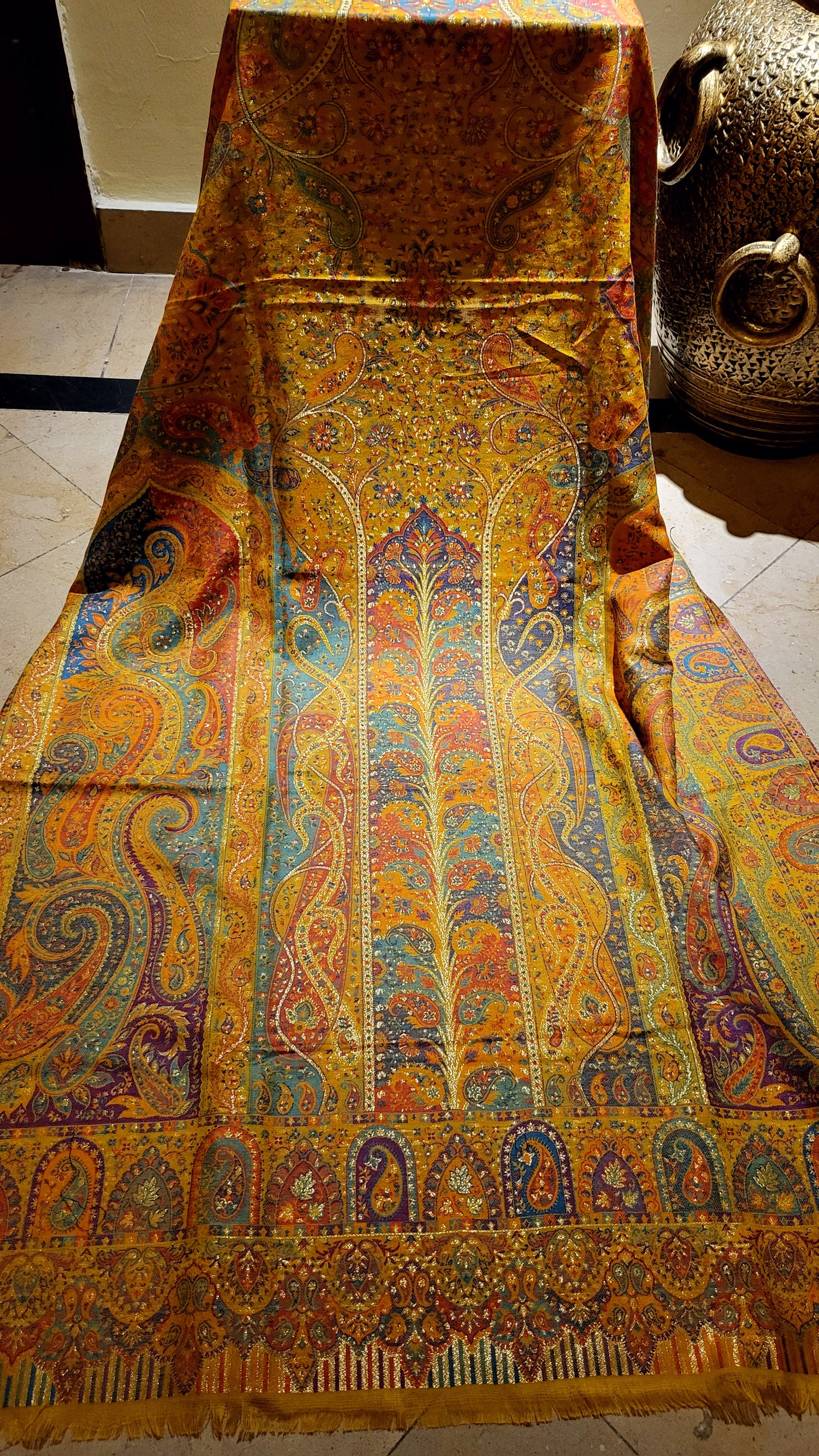 Tabraizi kaani : Moonlight shawl