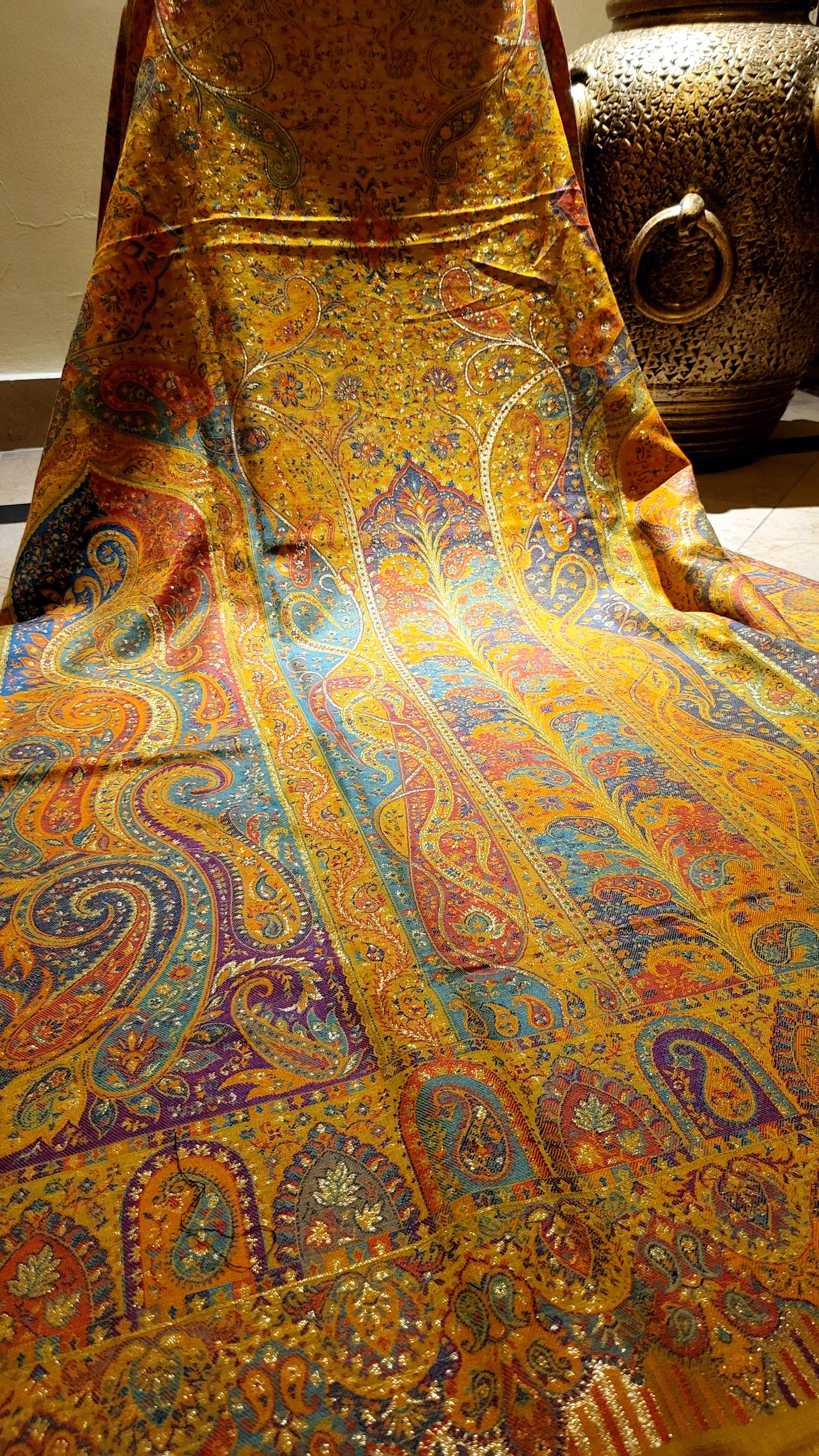 Tabraizi kaani : Moonlight shawl