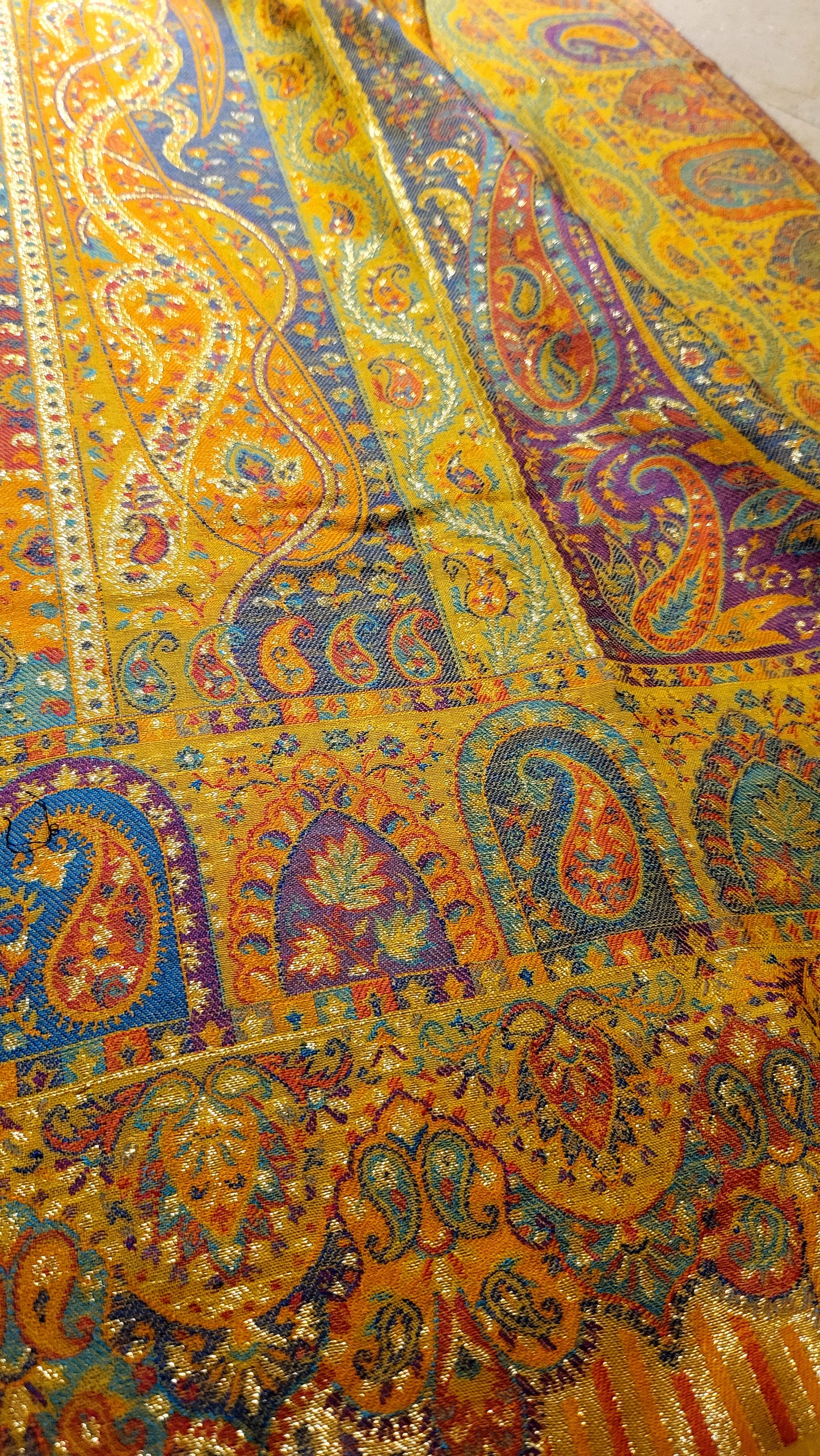 Tabraizi kaani : Moonlight shawl