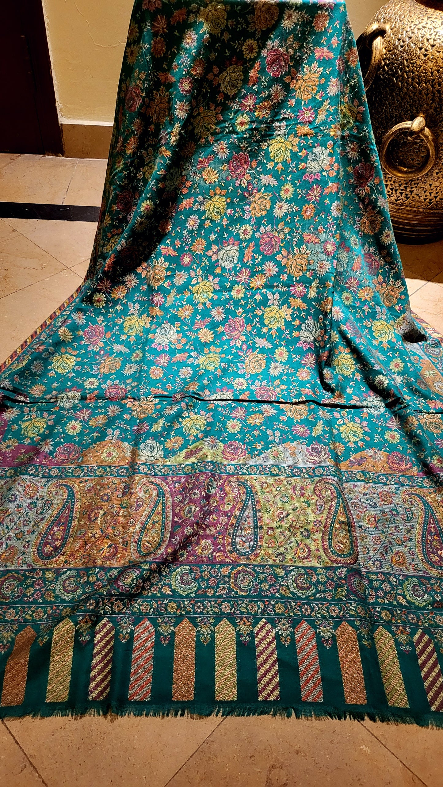 Tabraizi kaani : Moonlight shawl