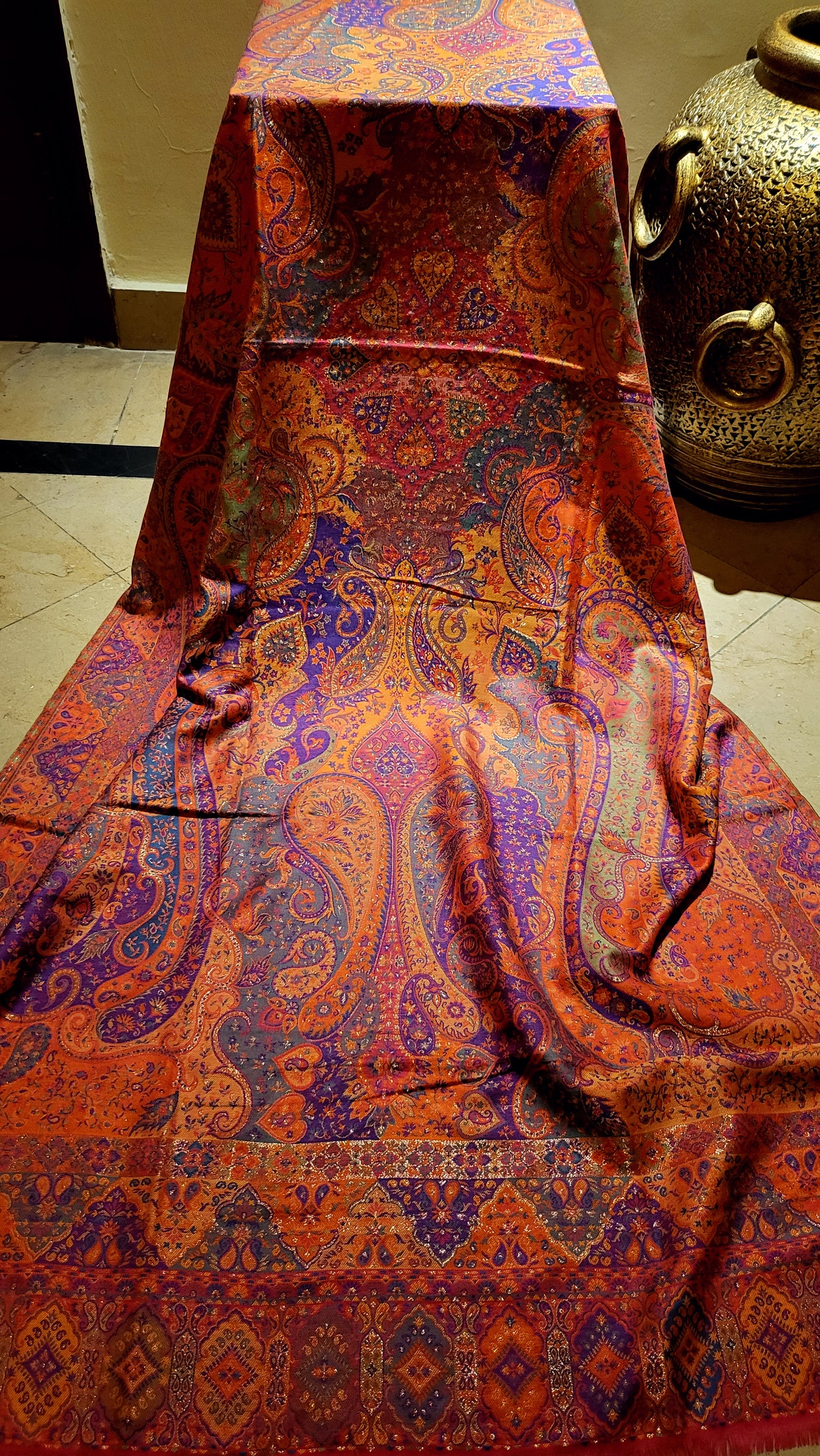 Tabraizi kaani : Moonlight shawl