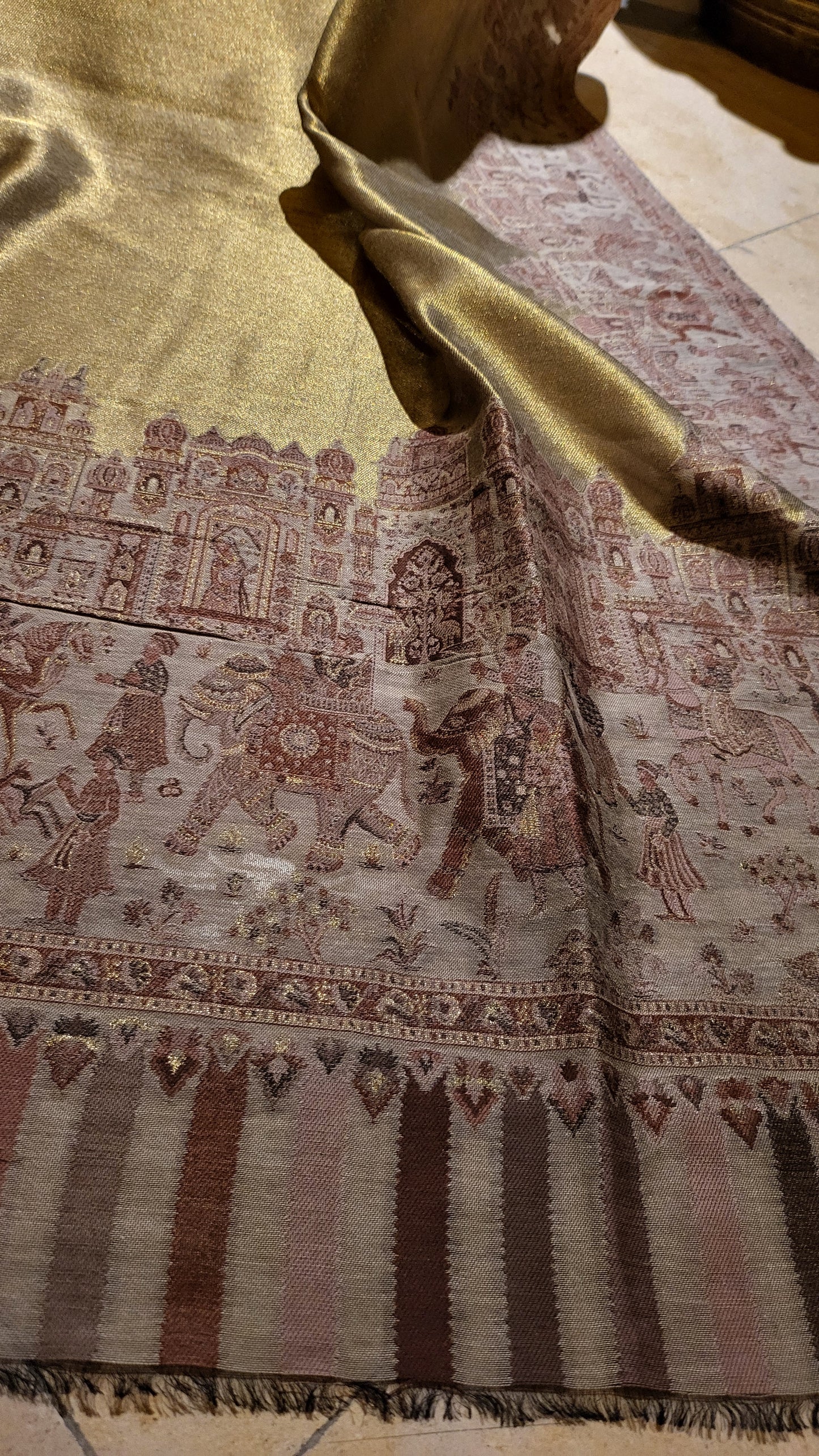 Gandhara Moonlight : kaani shawl