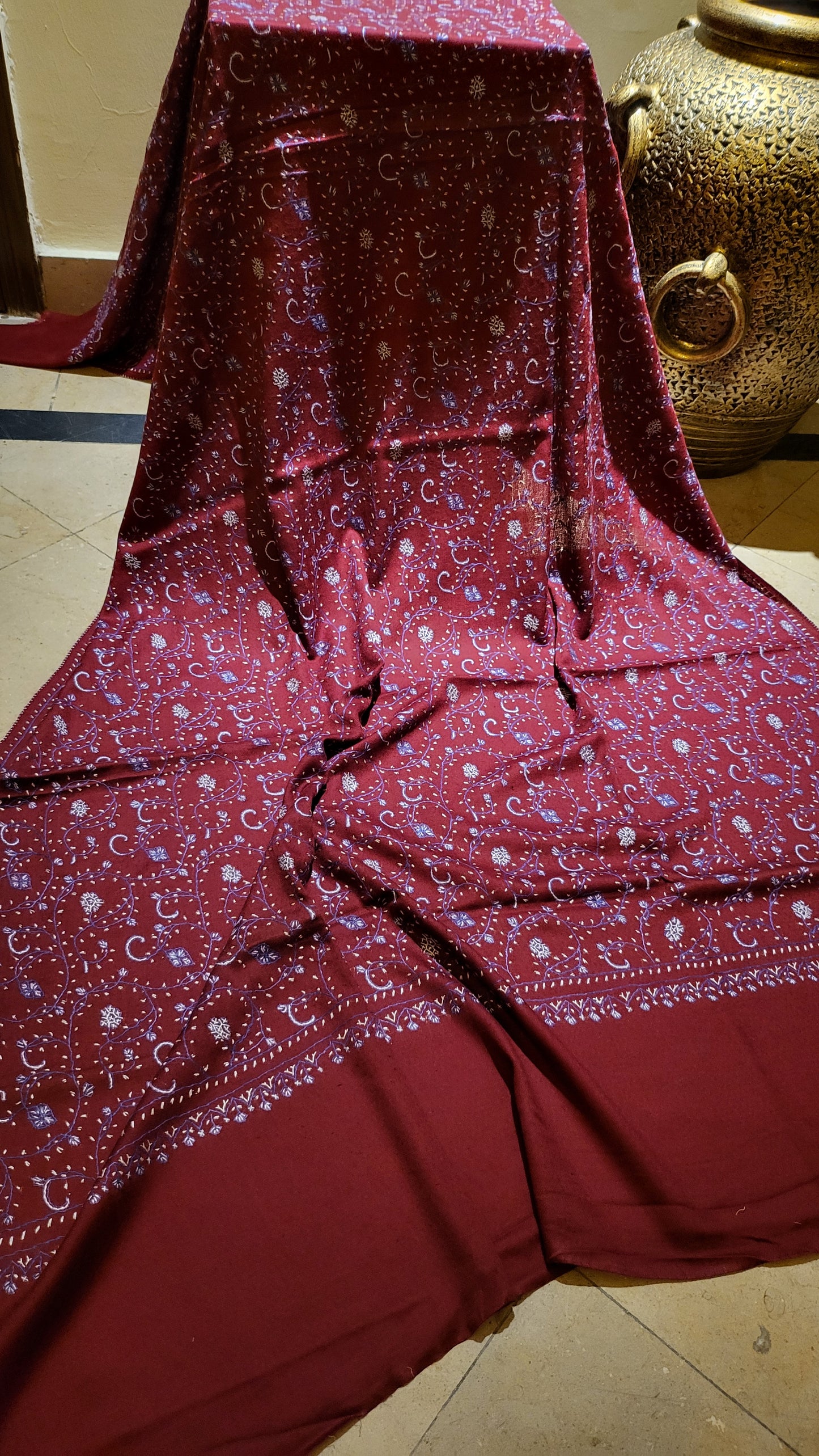 Toosh Embroidered : Luxury shawl