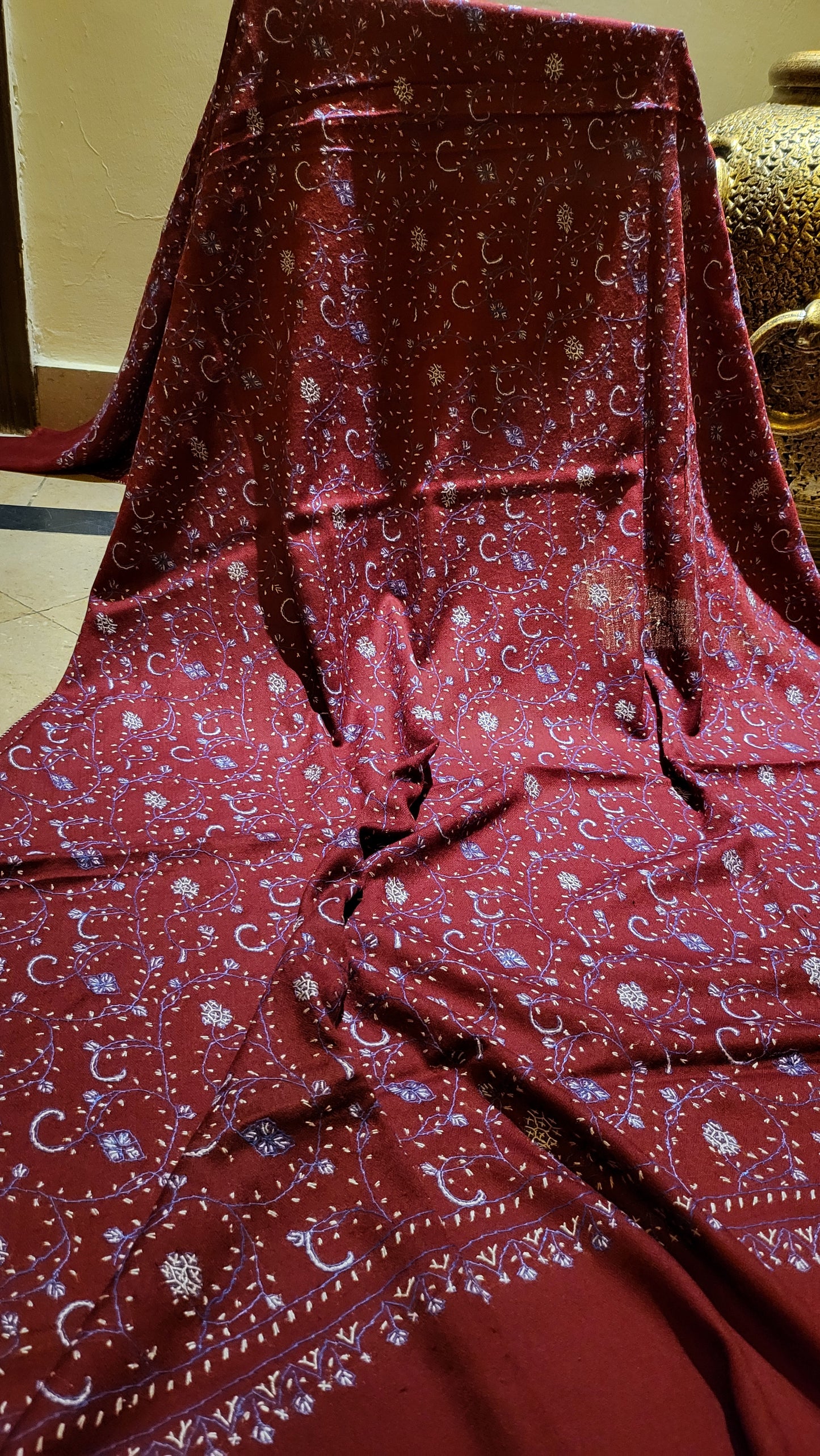 Toosh Embroidered : Luxury shawl