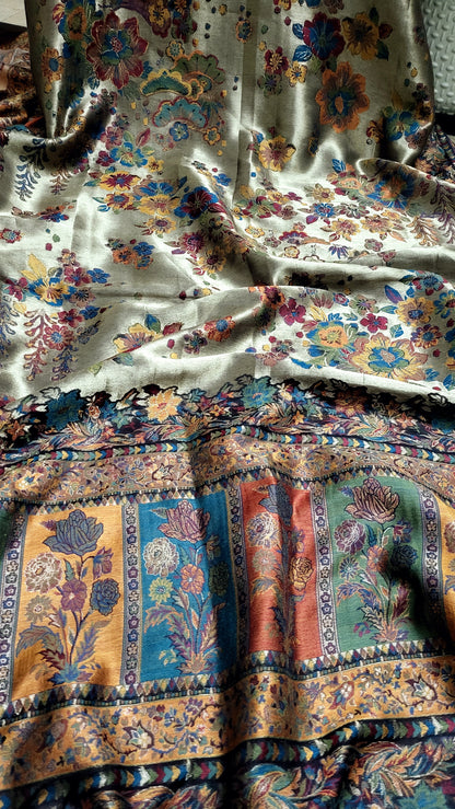Floral silky moonlight : shawl