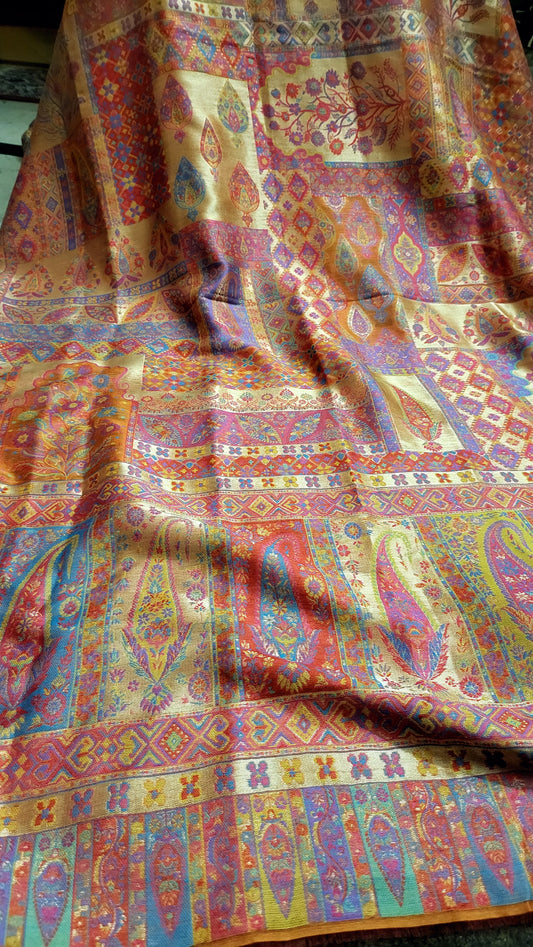 Mariana's silky moonlight : shawl