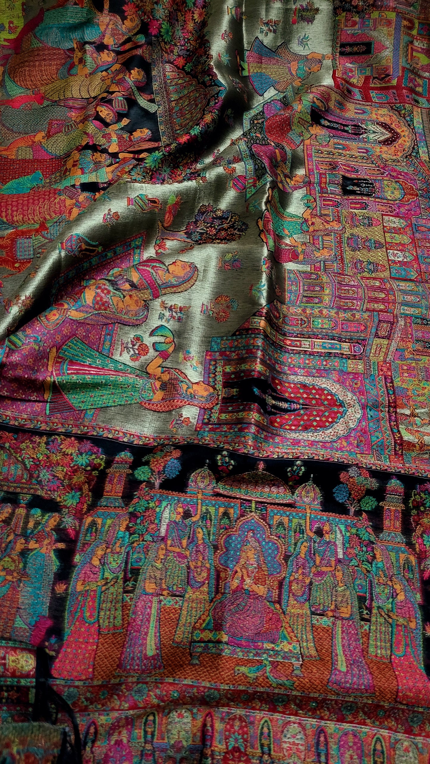 Silky moonlight : shawl