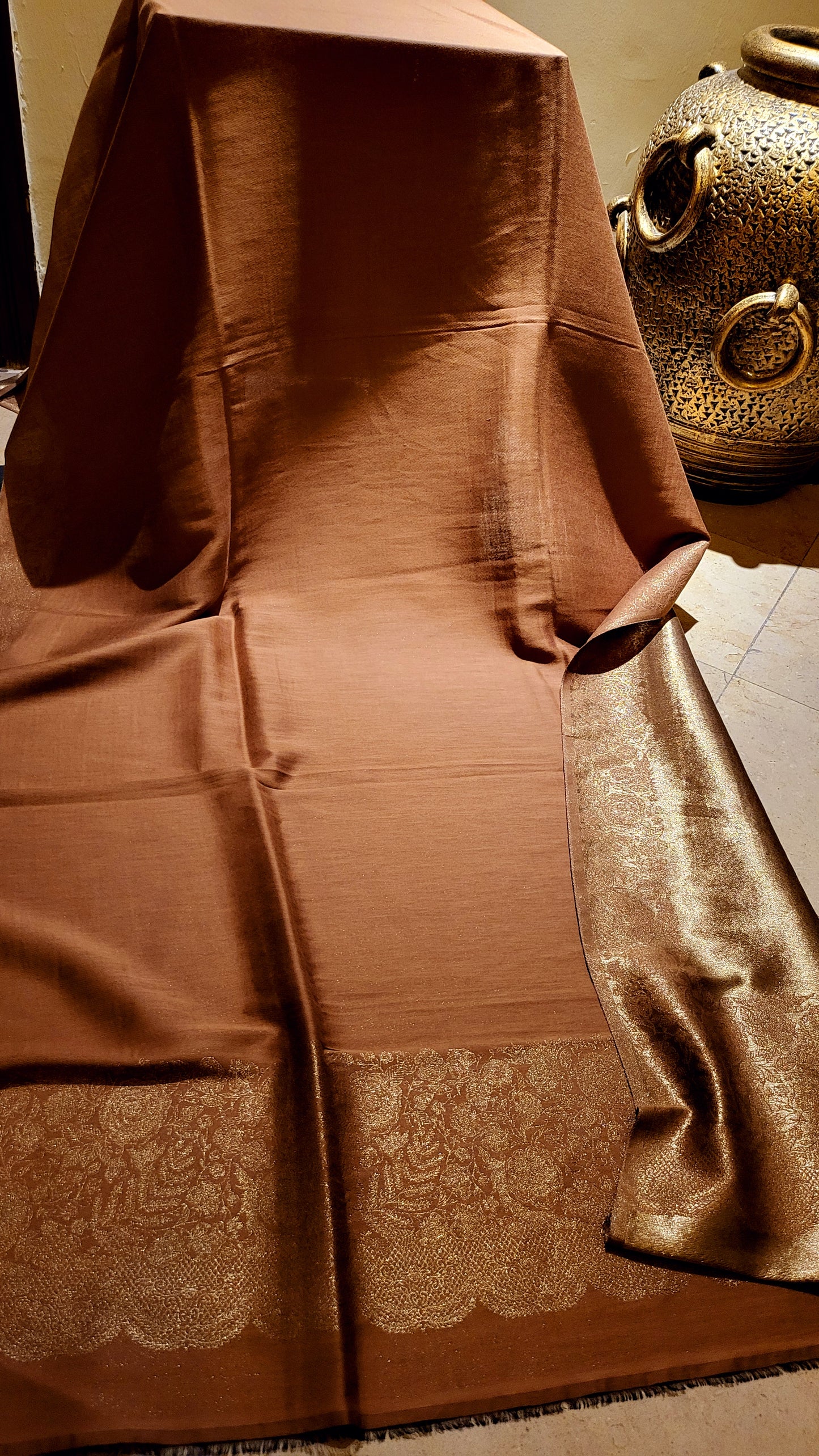 Reversible kaani : shawl