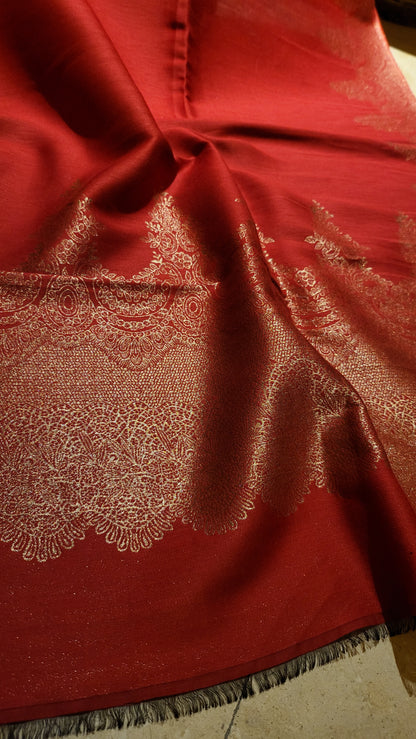Reversible shawl : paper kaani shawl