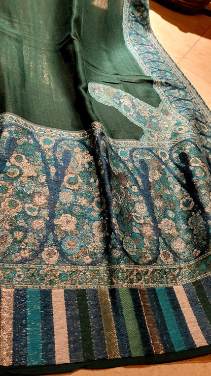 Reversible gandhara : Moonlight shawl