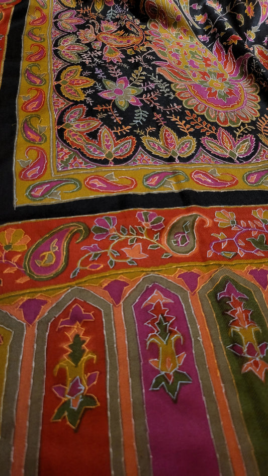 Kalamkar shawl : Hand made
