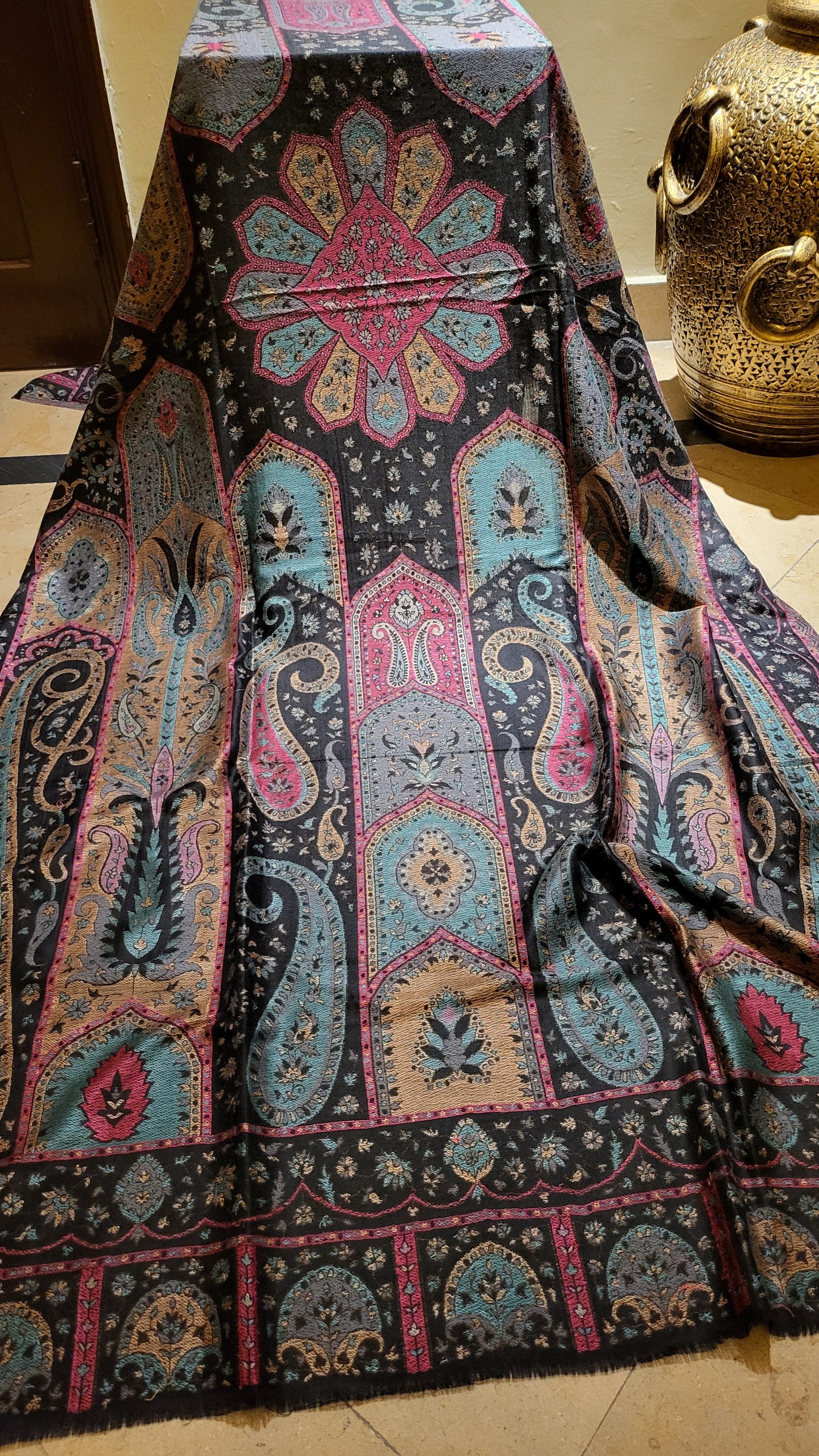 A royal kaani : Toosh shawl