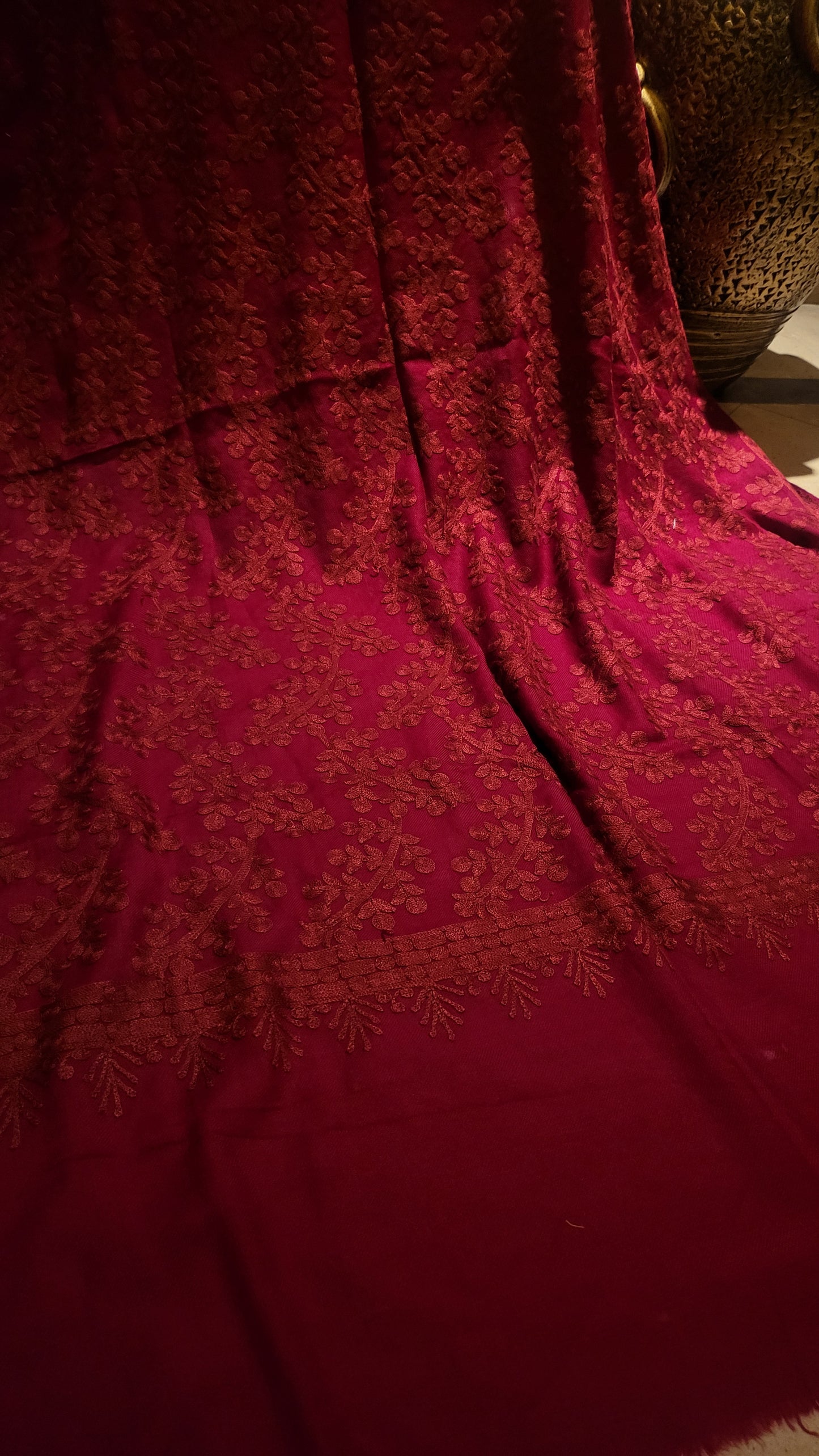 Embroidered shawl : Red