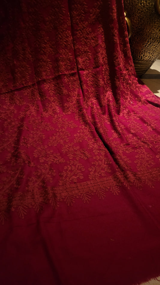 Embroidered shawl : Red