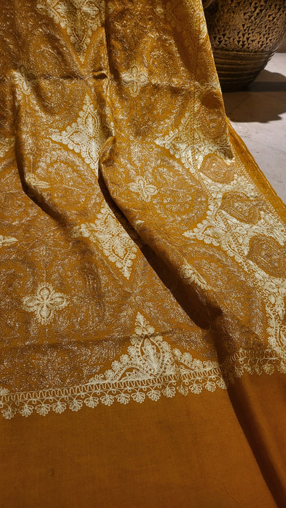 Tilla embroidered : pashmina shawl