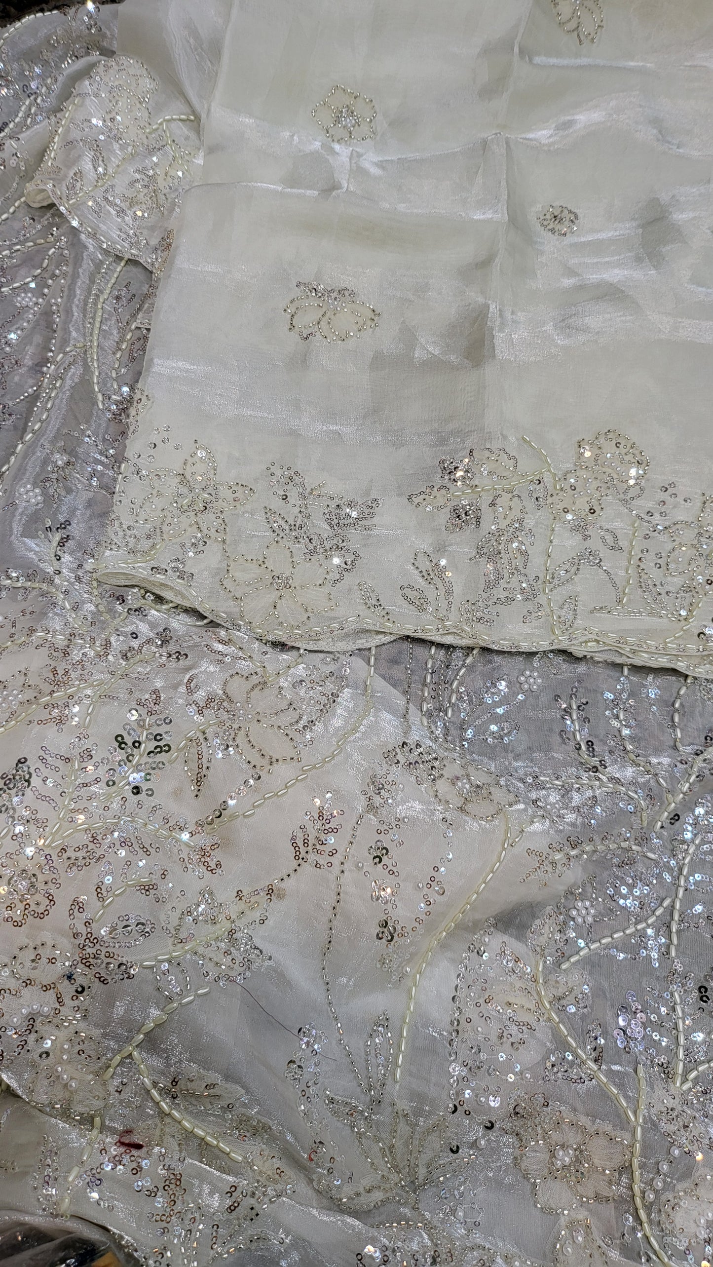Shesha silk : suit