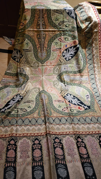 Reelkaar Embroidered : shawl