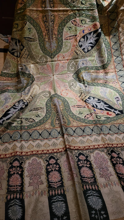 Reelkaar Embroidered : shawl