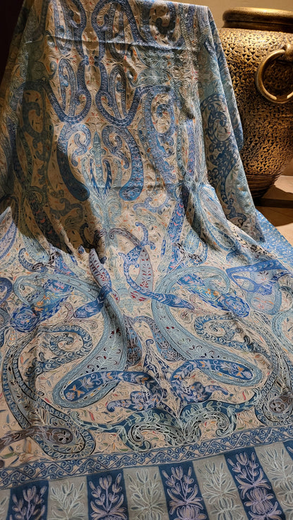 Reelkaar Embroidered : shawl