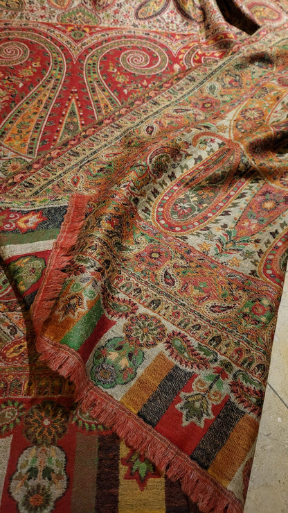 Reversible persian kaani : shawl